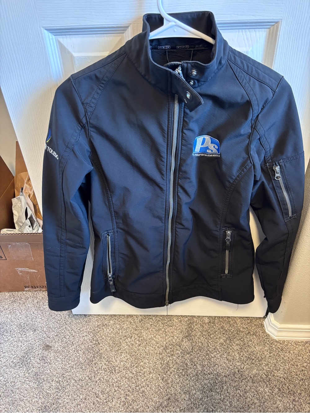 OGIO Black rain shell Jacket with Zip Pockets